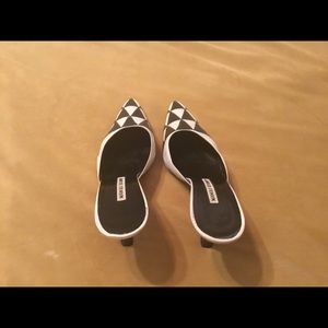 Manolo Blahnik Black &White Leather Mules Shoes 39